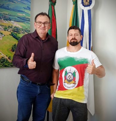 Prefeito Nico e vereador Tiago Dummel alinham projetos para o presente e o futuro de Ernestina