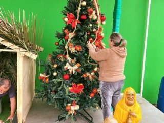 Ernestina aguarda a chegada do Natal!