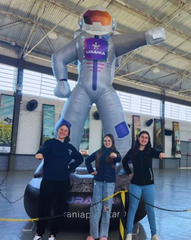 Planetário Urânia encanta estudantes em Ernestina