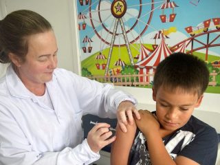 População ernestinense participa do Dia D da Multivacinação