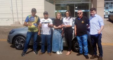 Secretaria da Saúde de Ernestina recebe novo veículo com recursos enviados pelo deputado Sanderson