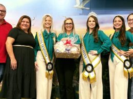 Família e escola celebram juntas a abertura do ano letivo em Ernestina 