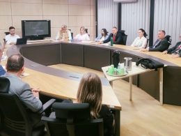 Representantes de Ernestina acompanham reunião no MDA sobre incentivos à agricultura familiar