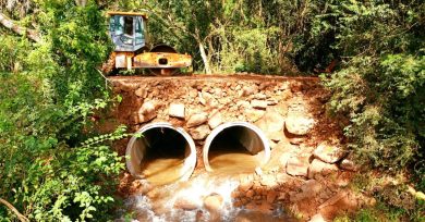 Ernestina e Victor Graeff realizam melhoria em travessia no Arroio Grande