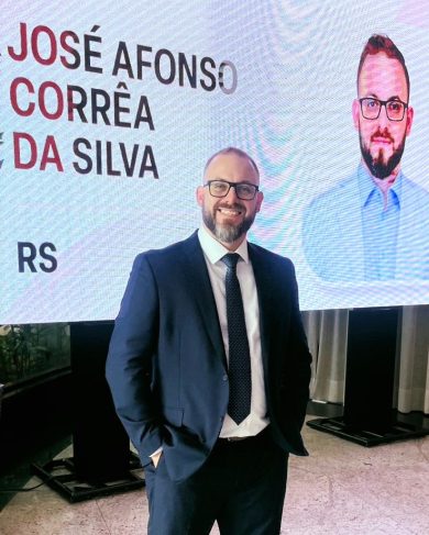 Talento de Ernestina é reconhecido nacionalmente com Mérito Farmacêutico