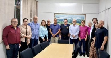 Parceria que gera resultados: prefeito Nico recebe deputado federal Bohn Gass para celebrar investimento em pavimentação 