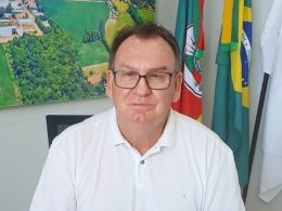 Prefeito Nico assina contrato para pavimentação das ruas Alfredo Lutz e Gustavo Emílio Hoppen