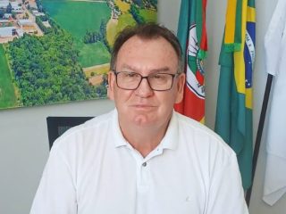 Prefeito Nico assina contrato para pavimentação das ruas Alfredo Lutz e Gustavo Emílio Hoppen