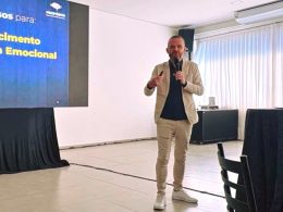 Formação valoriza o autoconhecimento e fortalece educadores de Ernestina