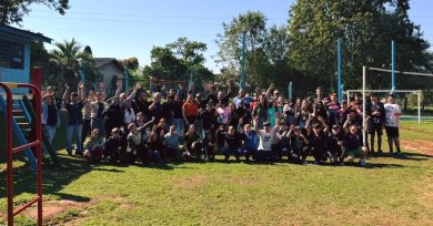 Revitalização do parquinho da Escola Osvaldo Cruz é entregue em Ernestina