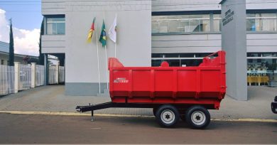 Ernestina amplia Patrulha Agrícola com nova carreta basculante
